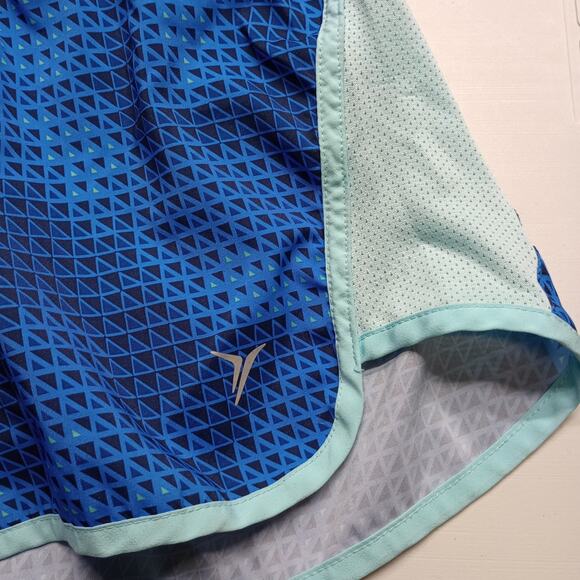 Old Navy Active Quick-Dry Women Performance Shorts Bundle - Picture 2 of 11